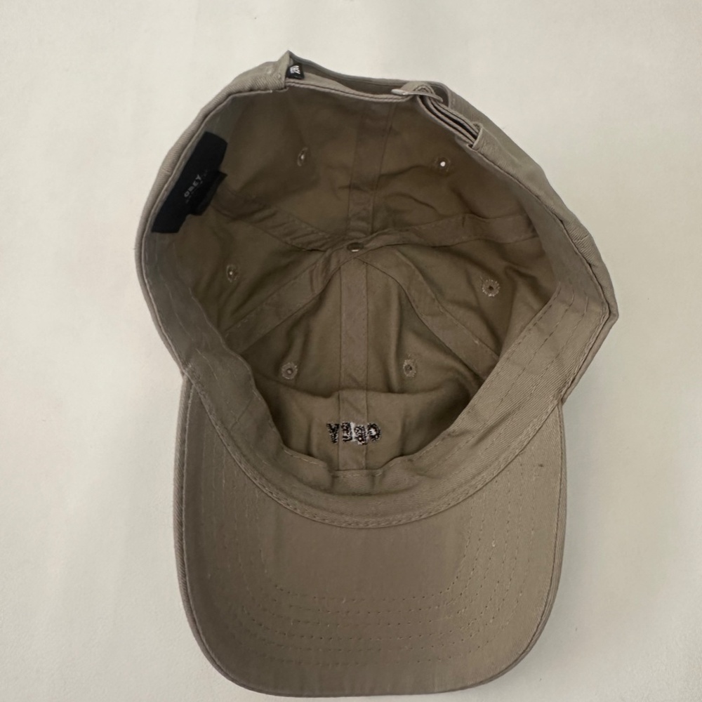 New OBEY Logo Beige Embroidered Adjustable Baseball Hat Cap One Size - Picture 5 of 7